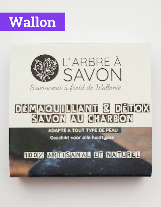 Savon démaquillant au charbon